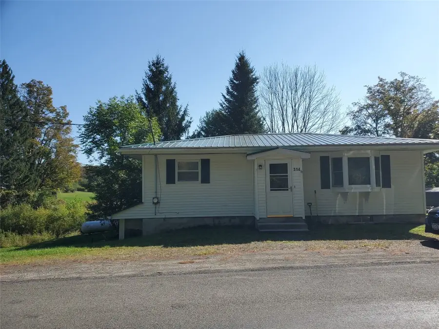 314 Sapbush Road, Chenango Forks, NY 13746 - Image #3