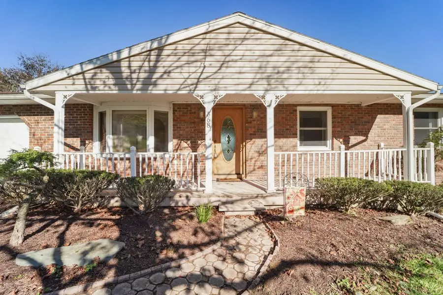 568 Leon Dr, Endicott, NY 13760 - Image #3