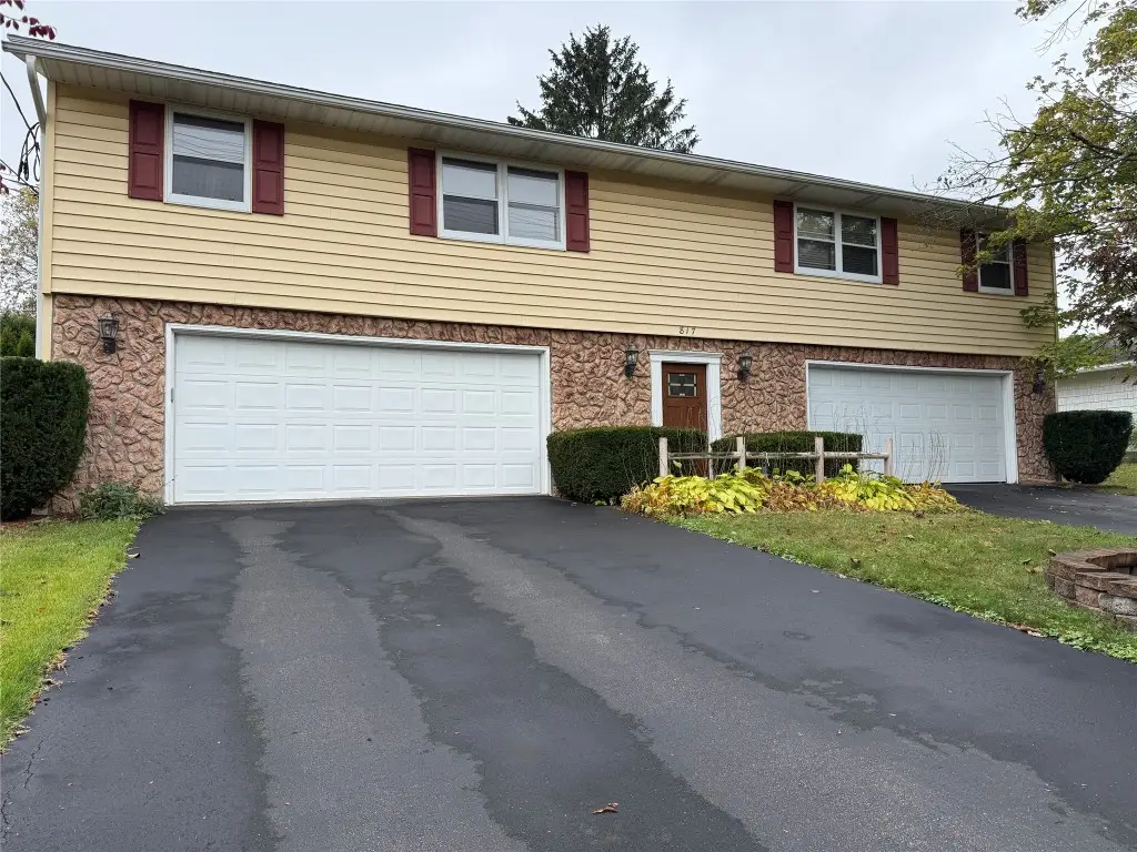 817 N Rogers Avenue, Endicott, NY 13760 - Image #1