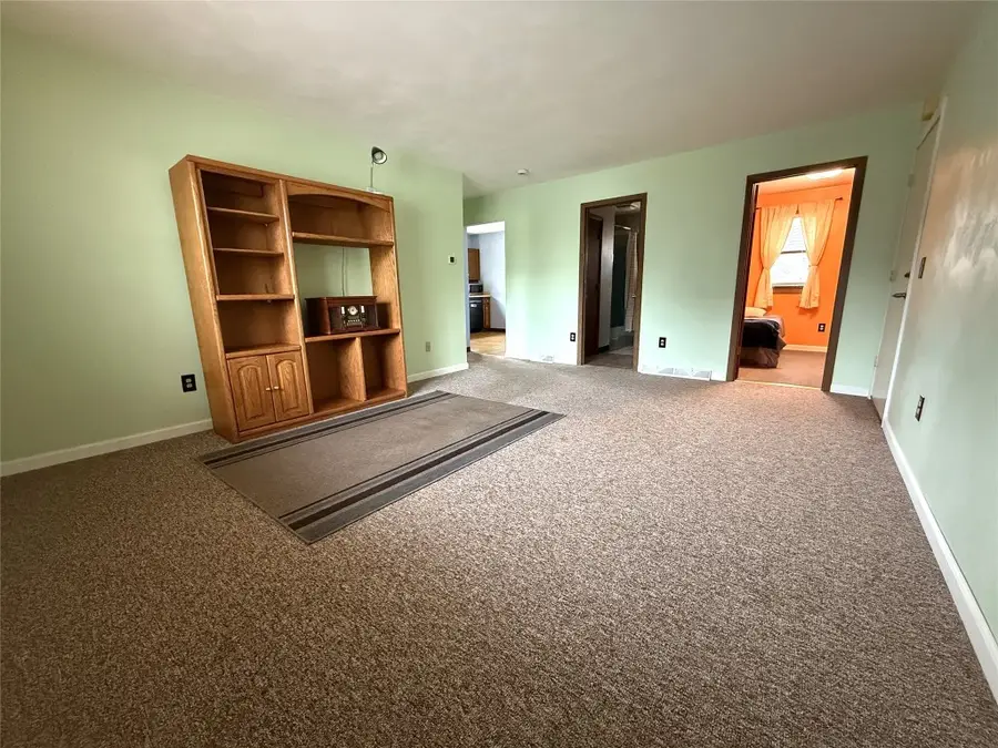 817 N Rogers Avenue, Endicott, NY 13760 - Image #3