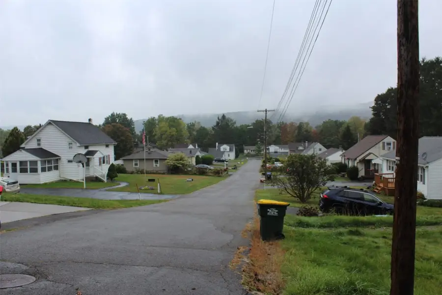 15 Peer Street, Binghamton, NY 13901 - Image #3