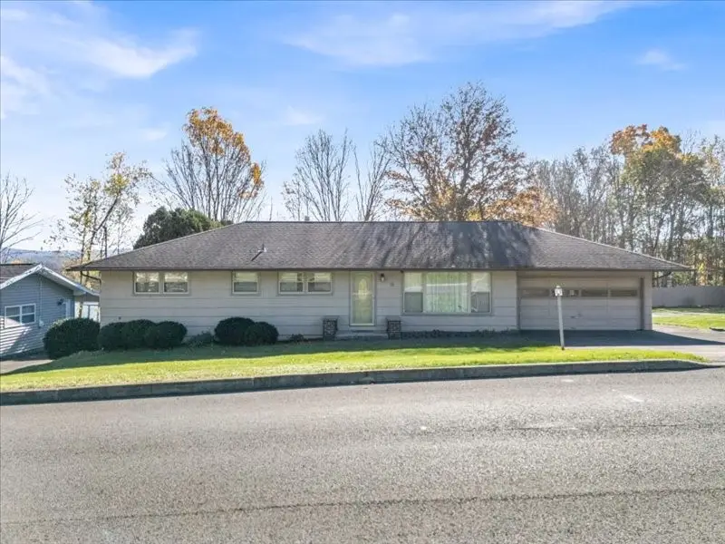 9 Canterbury Drive, Endicott, NY 13760 - Image #2