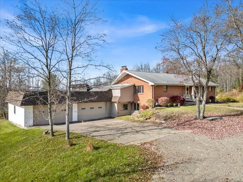 305 Twist Run Road, Endicott, NY 13760 - #2