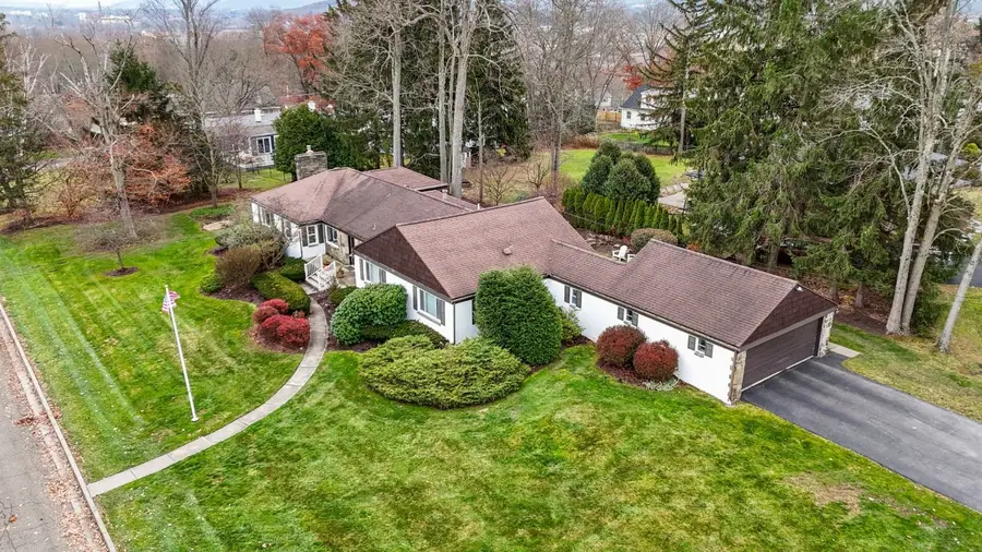 3700 Sunrise Drive, Endicott, NY 13760 - Image #2