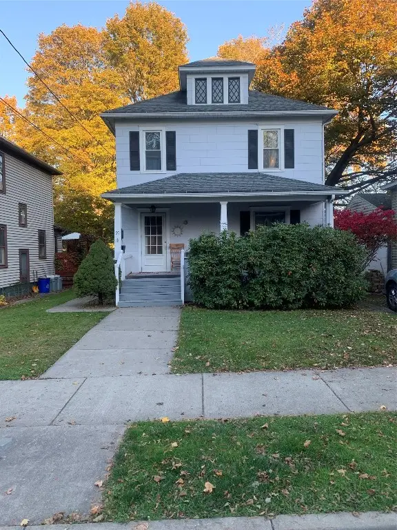 90 Kneeland Avenue, Binghamton, NY 13905