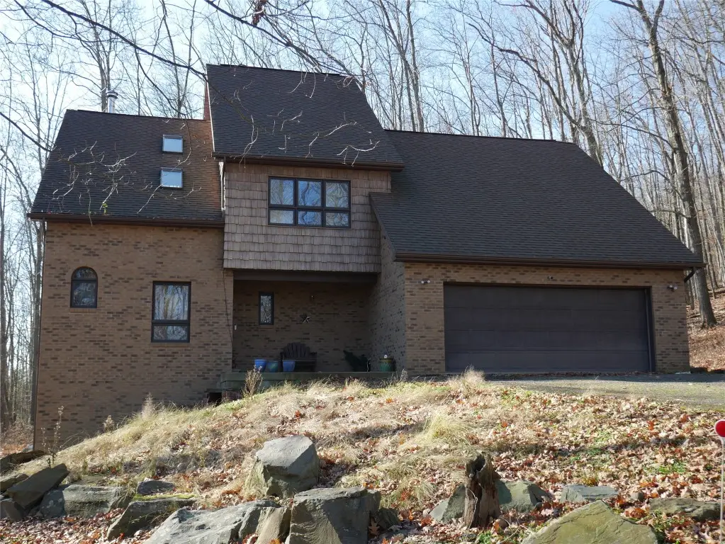 5297 Day Hollow Road, Endicott, NY 13760 - Image #1