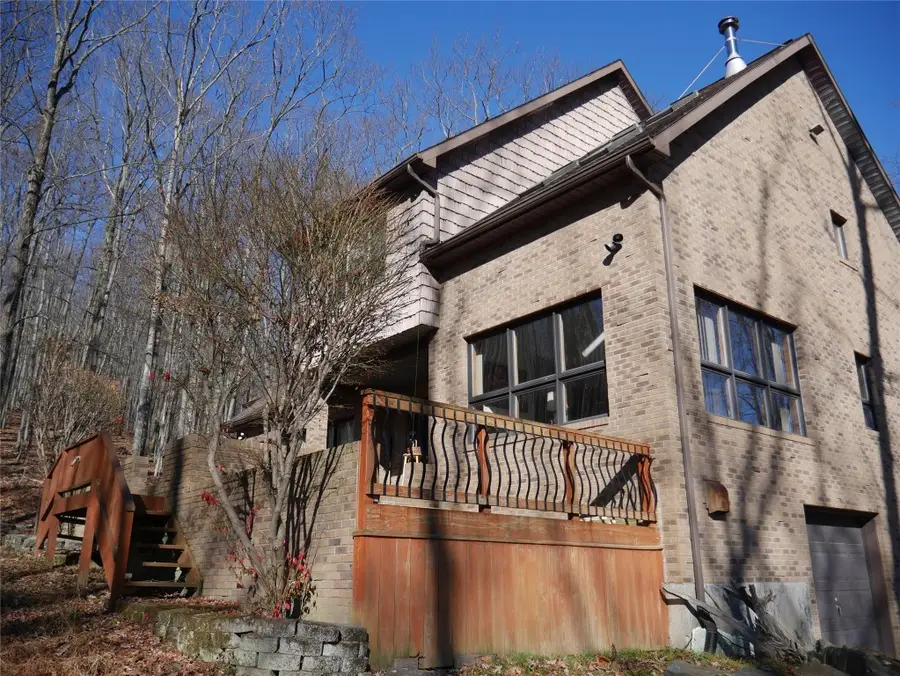 5297 Day Hollow Road, Endicott, NY 13760 - Image #3