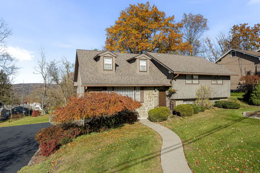 3305 Almar Drive, Vestal, NY 13850 - #3
