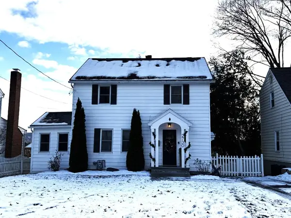 2730 Robins Street, Endwell, NY 13760