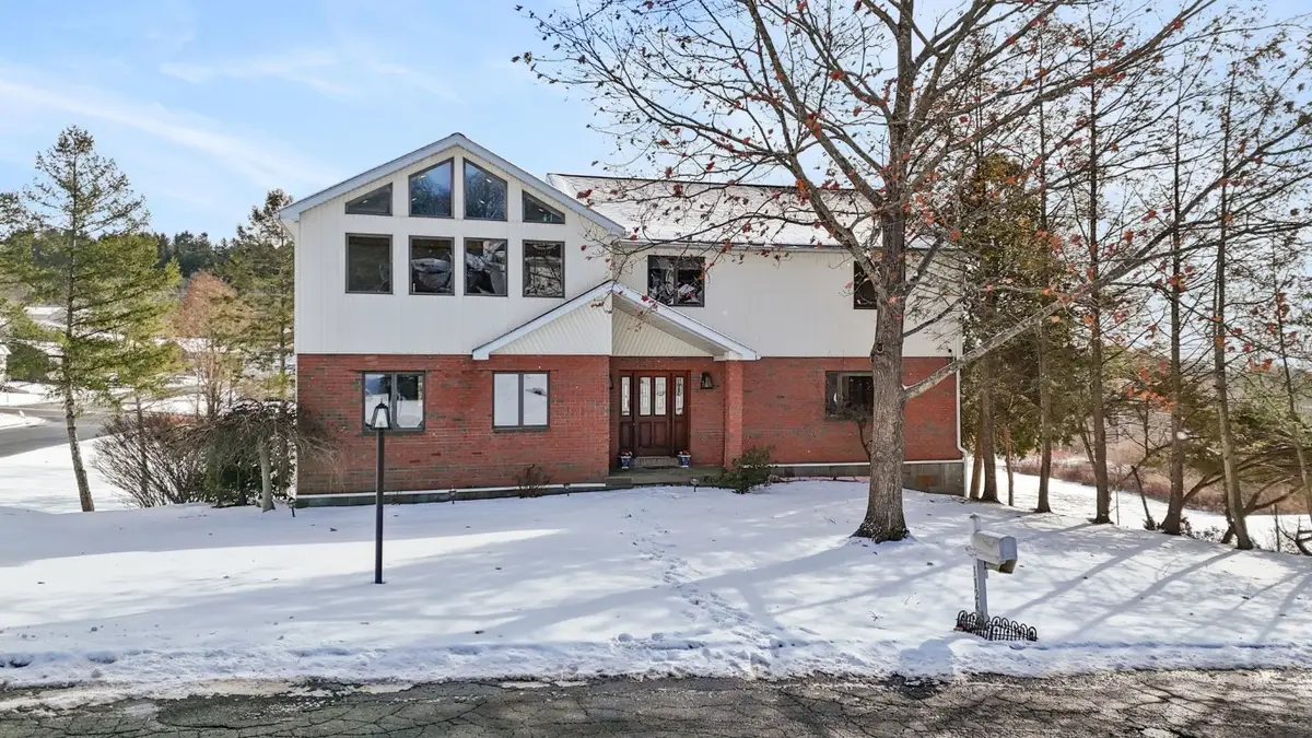 1124 Anna Maria Drive, Johnson City, NY 13790 - Image #1