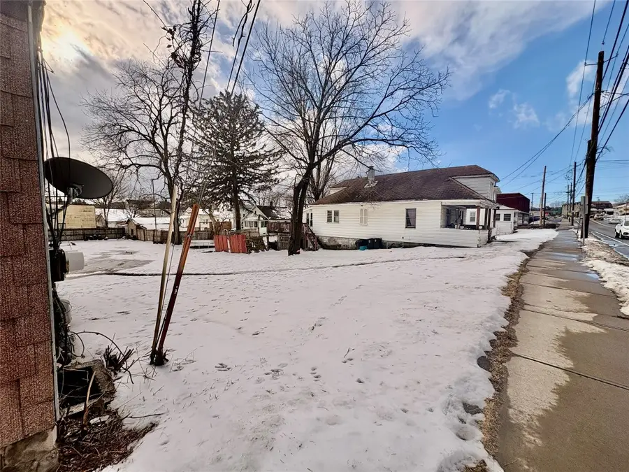 284 Harry L Drive, Johnson City, NY 13790 - Image #3