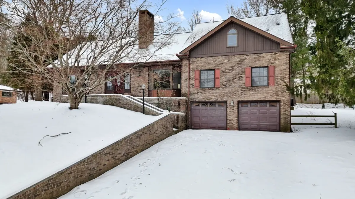 161 Chalburn Road, Vestal, NY 13850 - Image #1