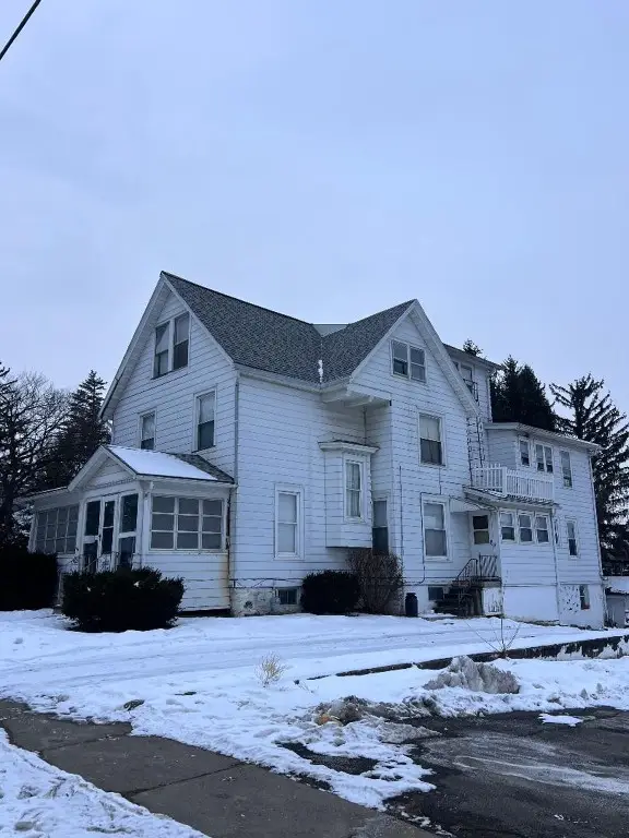 105 Prospect St, Endicott, NY 13760 - Image #2