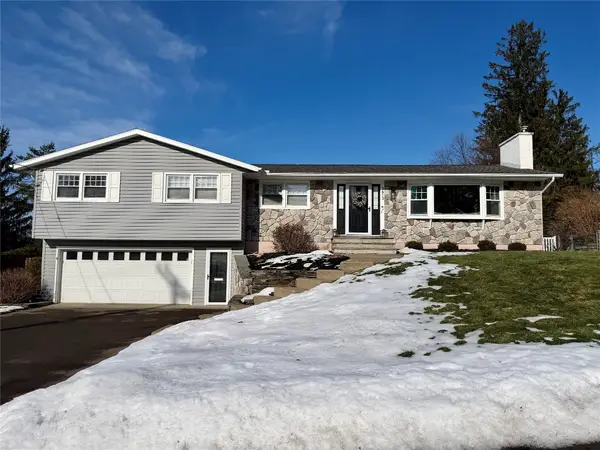 3613 Alameda Lane, Endicott, NY 13760