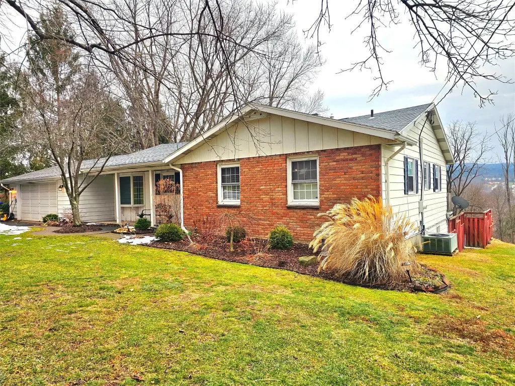 184 Valleyview Drive, Endicott, NY 13760 - Image #1