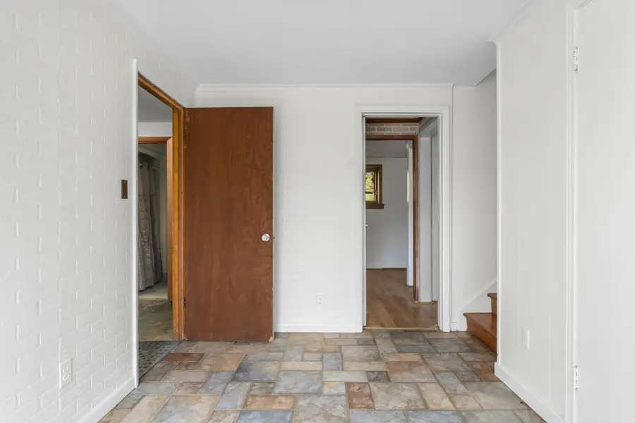 813 Country Club Road, Vestal, NY 13850 - #2