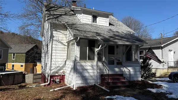 8 Bayless Avenue, Binghamton, NY 13903