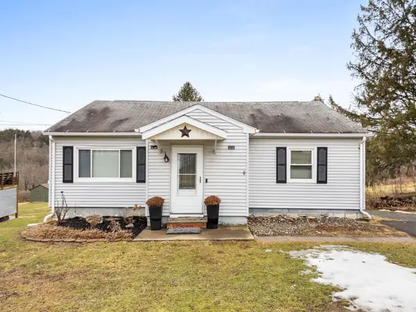 325 Boswell Hill Road, Endicott, NY 13760