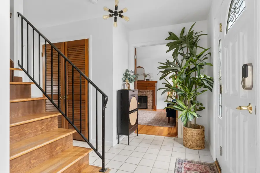 3108 Sarasota Avenue, Vestal, NY 13850 - #3