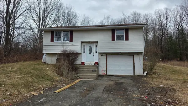 44 Plough Road, Vestal, NY 13850