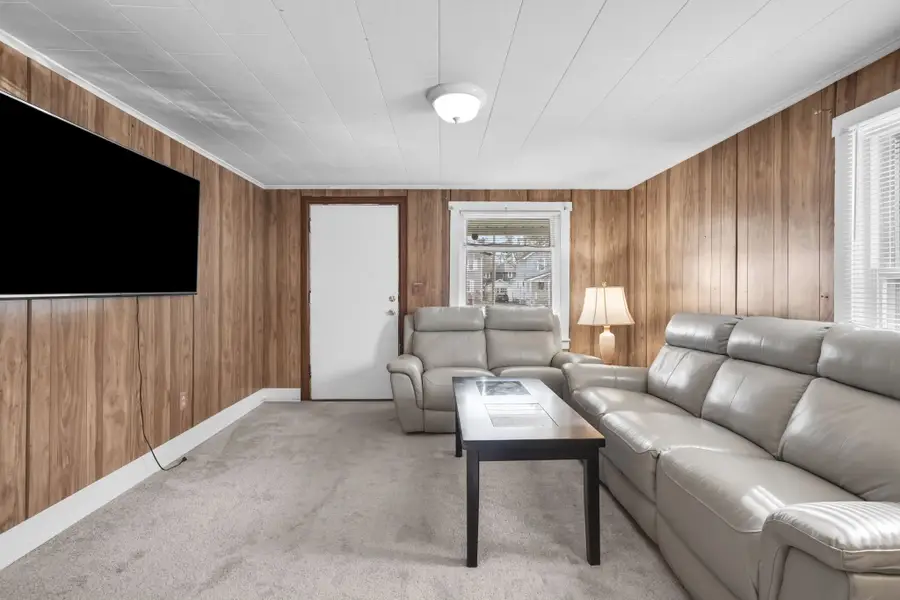 21 Brewster Street, Johnson City, NY 13790 - #3