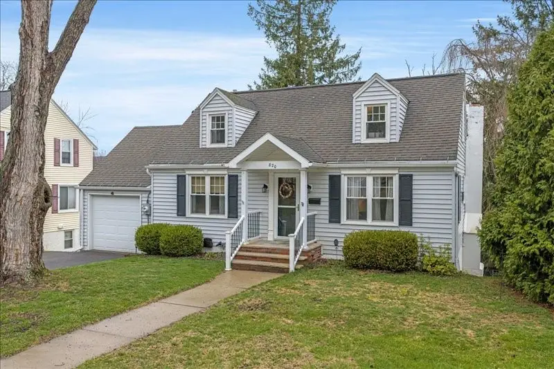 820 Verna Drive, Vestal, NY 13850 - #2