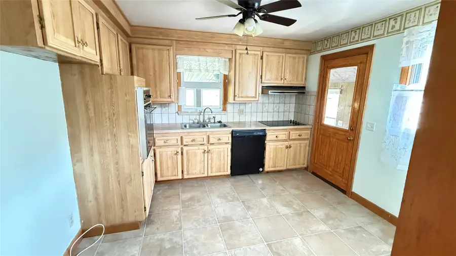 3653 Rath Avenue, Endwell, NY 13760 - #3