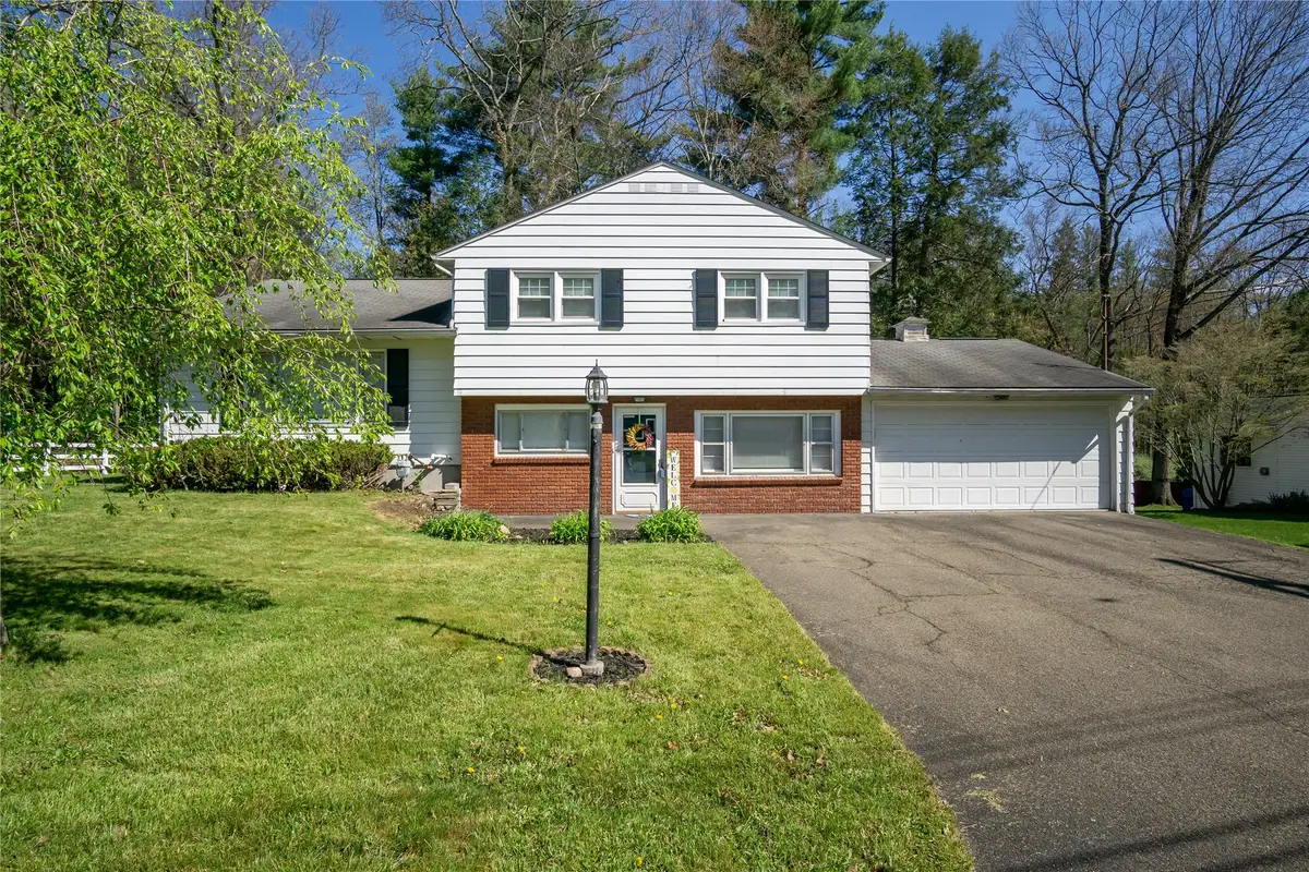 234 Ridgefield Road, Endicott, NY 13760 - #1