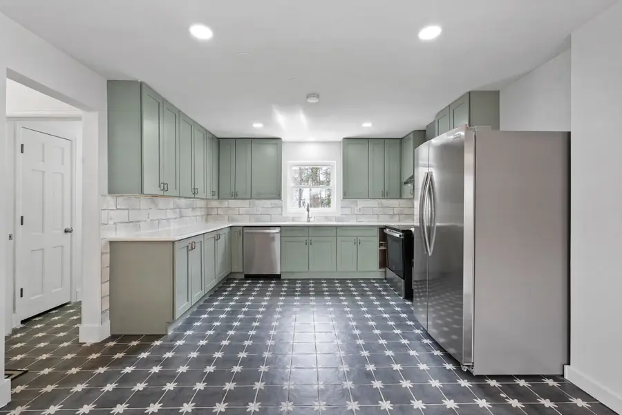 4504 Oxford Place, Vestal, NY 13850 - #2