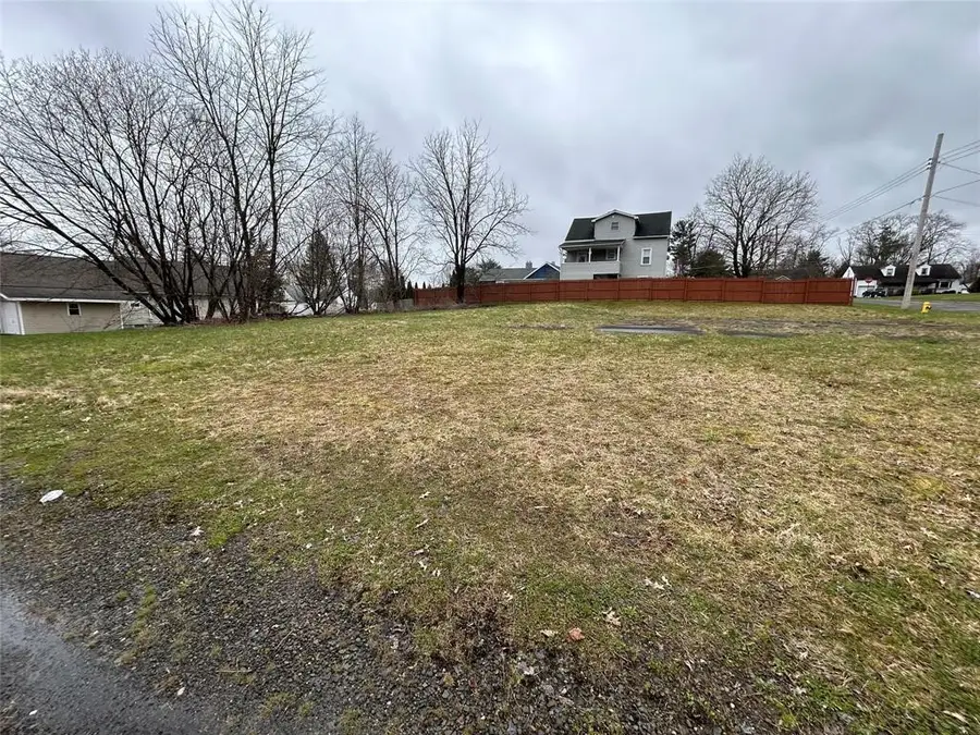 719 Grant St, Endicott, NY 13760 - #2