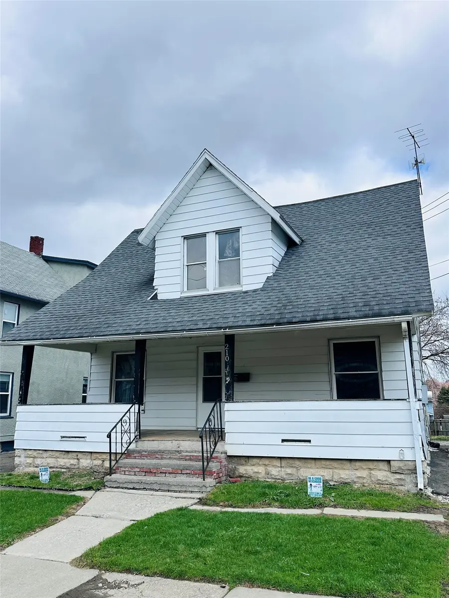 210 Squires Avenue, Endicott, NY 13760 - #2