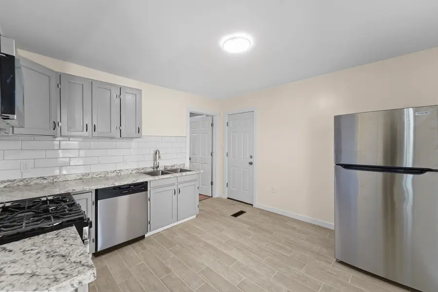 27 Munsell Street, Binghamton, NY 13901 - #3