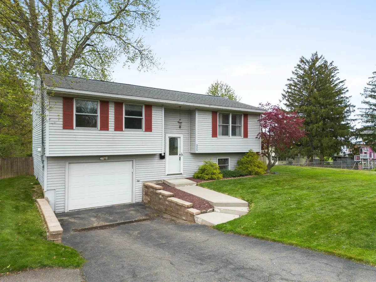 225 Alice Street, Vestal, NY 13850 - #1