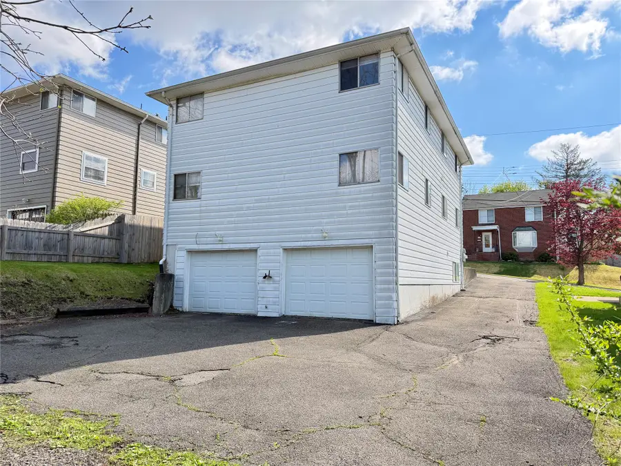 121 Taylor Avenue, Endicott, NY 13760 - #2