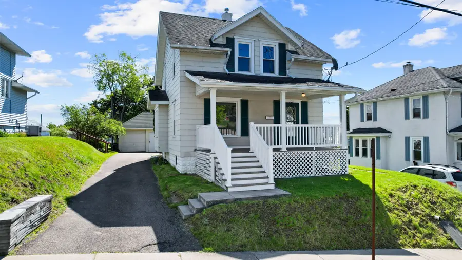 202 Robble Ave, Endicott, NY 13760 - #2
