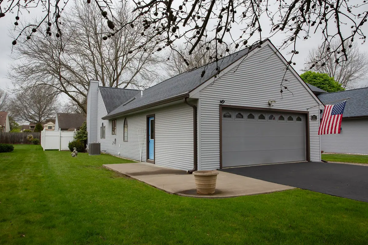 225 Loretta Lane Lane, Vestal, NY 13850 - #1