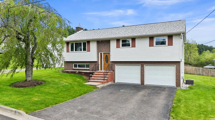 8 & 6 Eric Drive, Johnson City, NY 13790 - #2