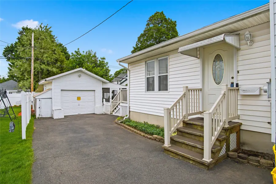 107 S Page Avenue, Endicott, NY 13760 - #3