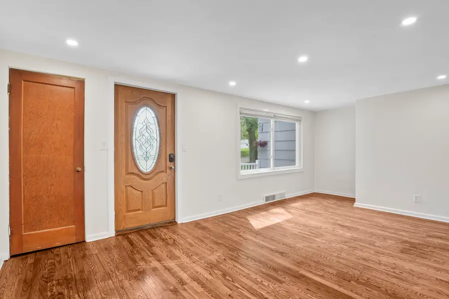 320 Hoffman Avenue, Vestal, NY 13850 - #3