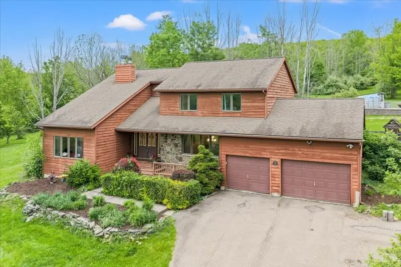 640 Powderhouse Rd, Vestal, NY 13850 - #1