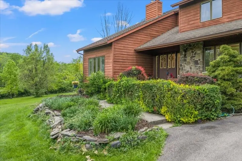 640 Powderhouse Rd, Vestal, NY 13850 - #3