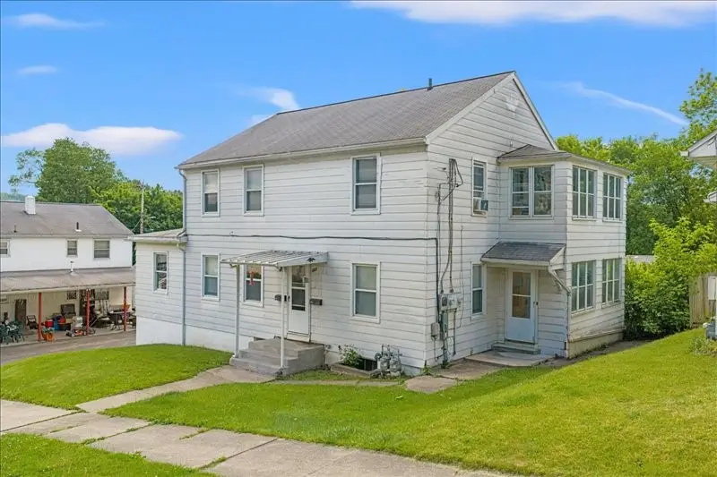 313 E Franklin Street, Endicott, NY 13760 - #3