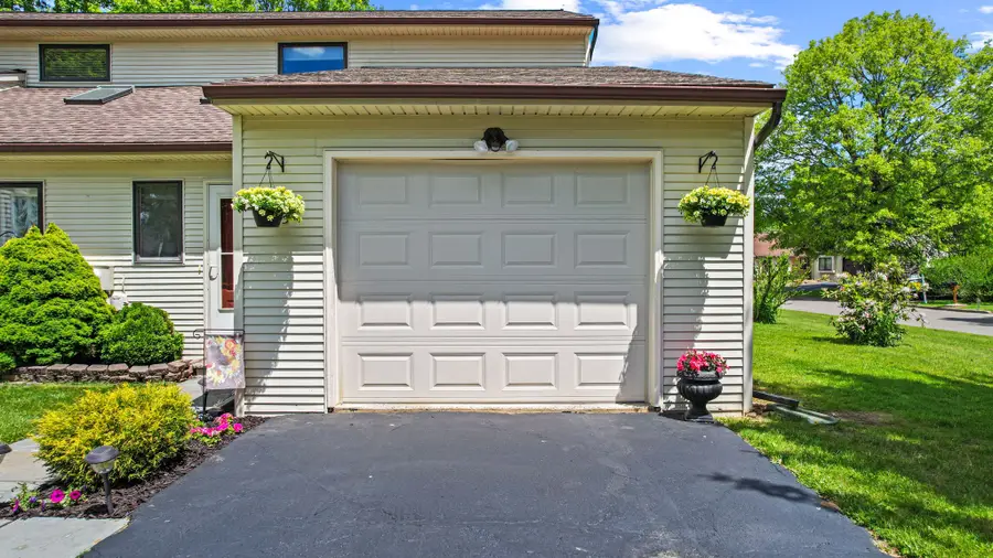265 Vivian Lane, Vestal, NY 13850 - #2