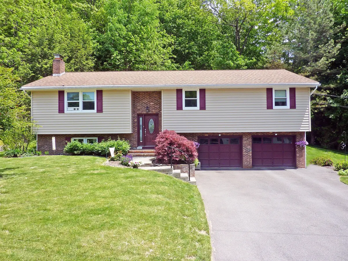 10 Arbutus Lane, Binghamton, NY 13901 - #1