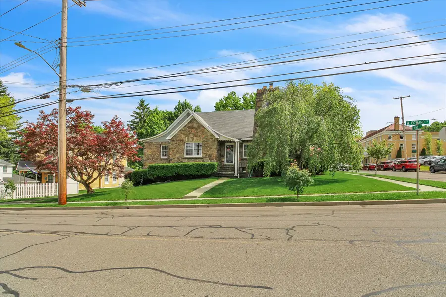 124 W Edward Street, Endicott, NY 13760 - #2