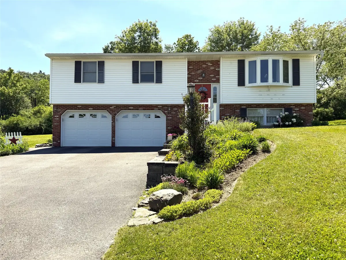 50 Green Meadow Lane, Binghamton, NY 13901 - #1