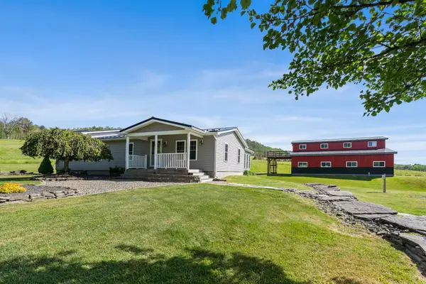 395 Hardy Road, Johnson City, NY 13790