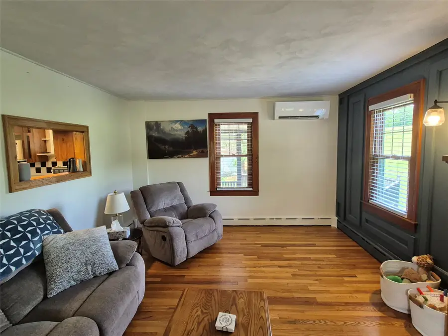 1234 Glenwood Road, Vestal, NY 13850 - #2