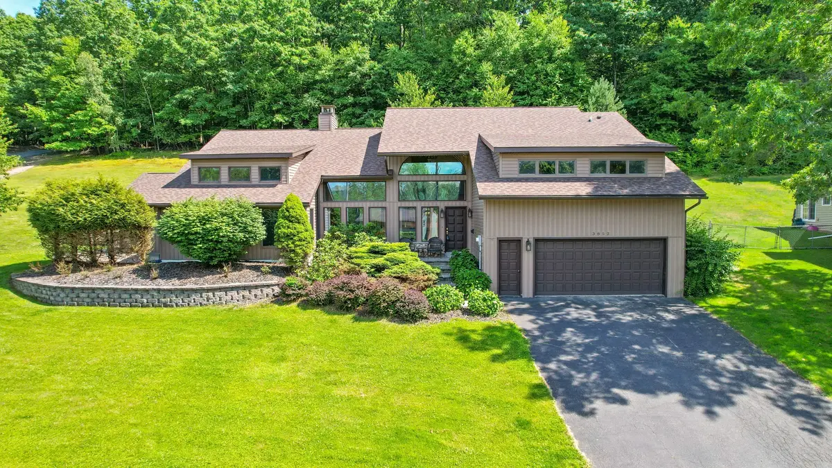 3852 Pembrooke Lane, Vestal, NY 13850 - #1