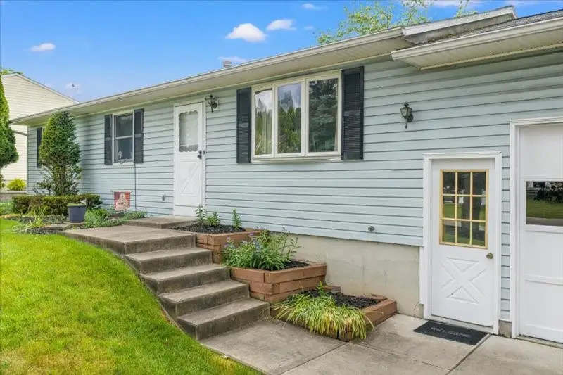 26 Lori Dr, Apalachin, NY 13732 - #3